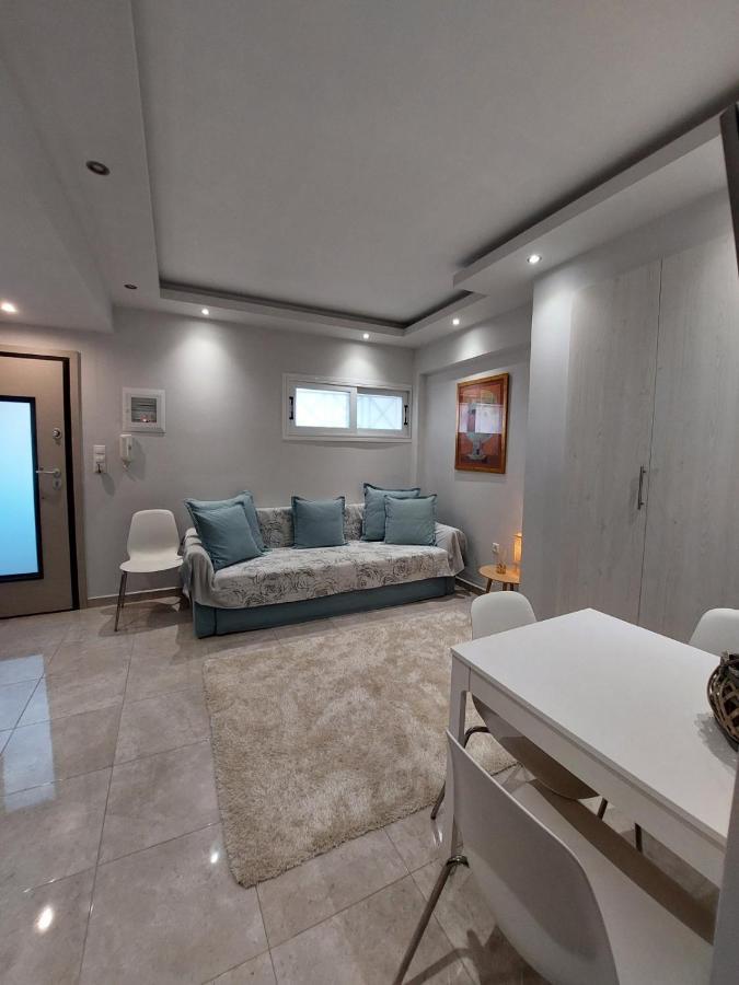Zeppelin Apartment Loutráki Exteriér fotografie