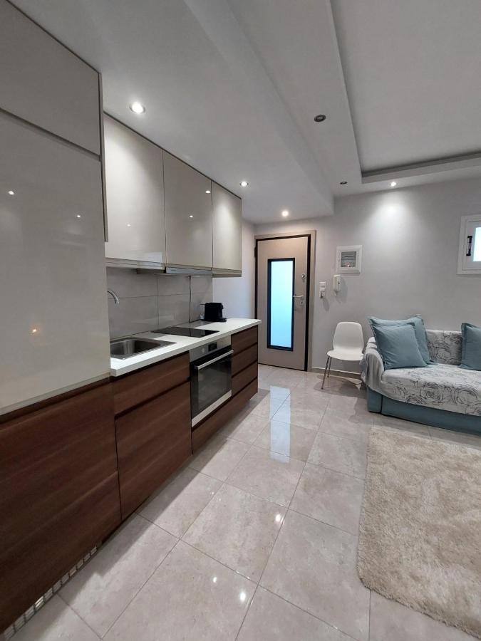 Zeppelin Apartment Loutráki Exteriér fotografie