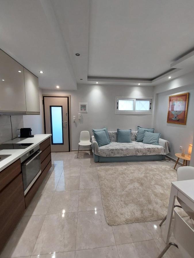 Zeppelin Apartment Loutráki Exteriér fotografie